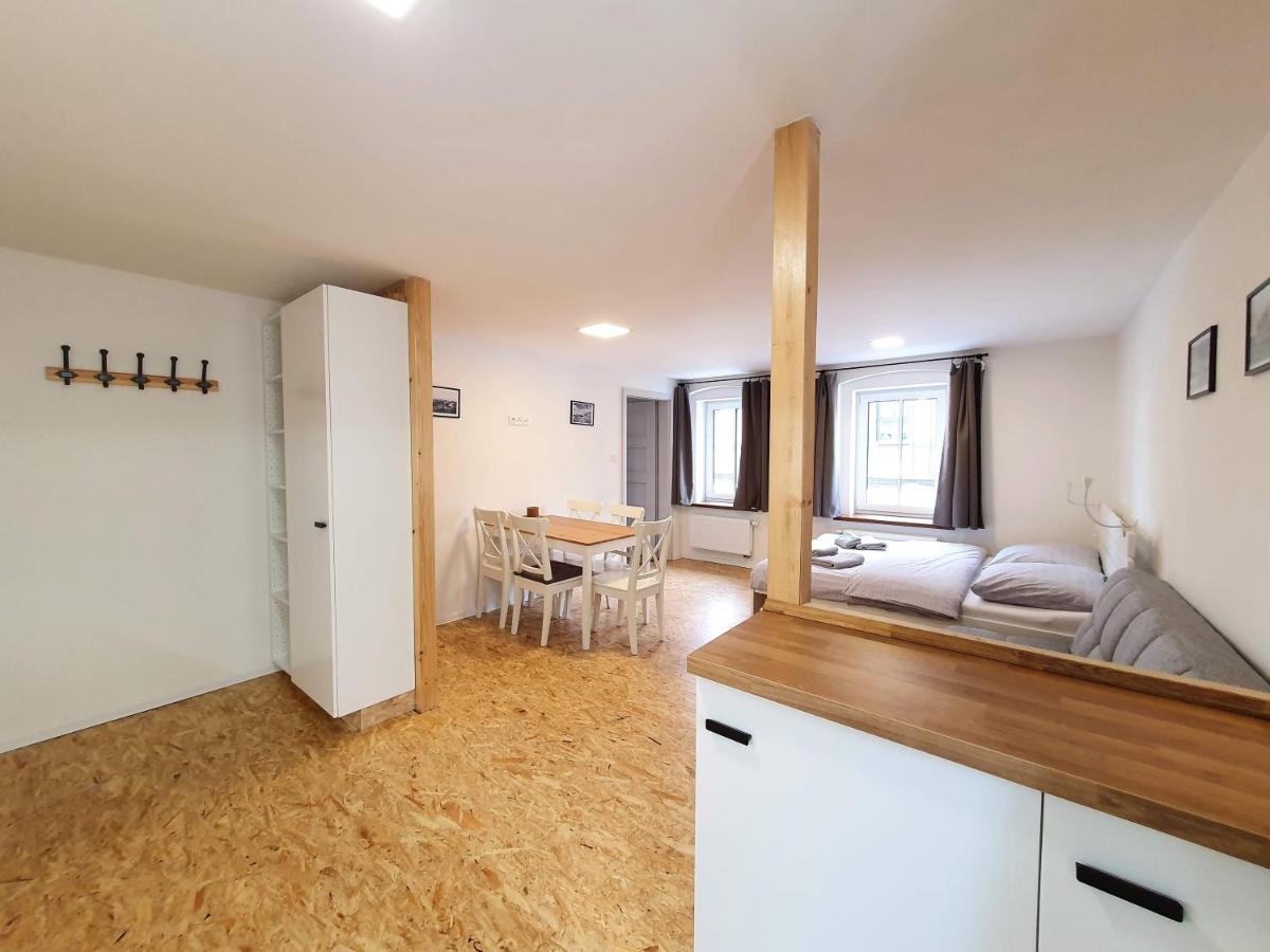 Apartmány U Muzea Horni Blatna Exterior foto