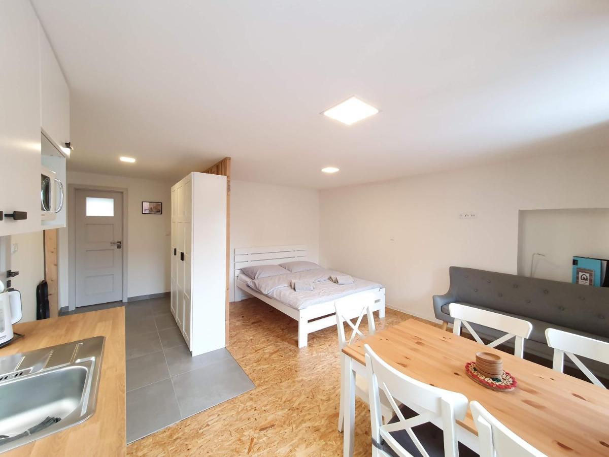Apartmány U Muzea Horni Blatna Exterior foto