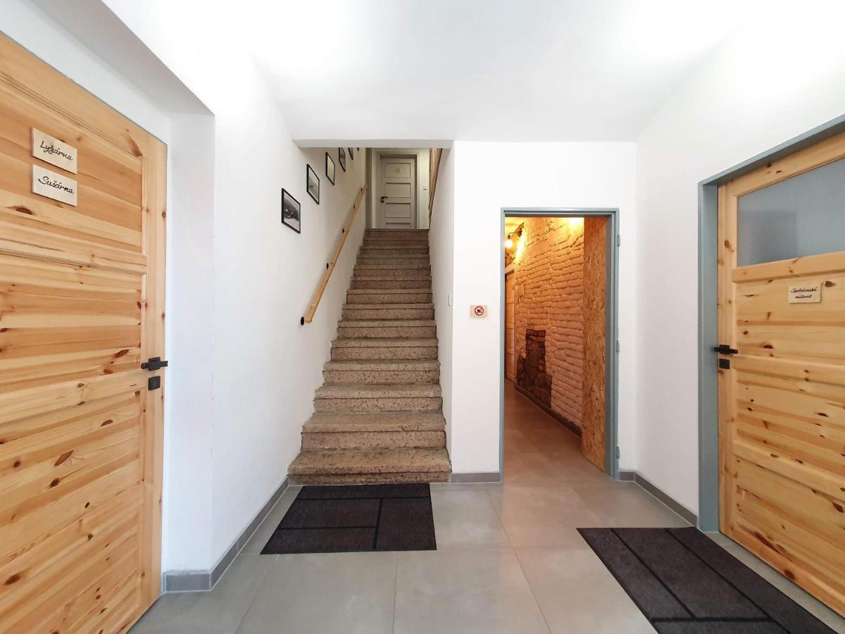 Apartmány U Muzea Horni Blatna Exterior foto