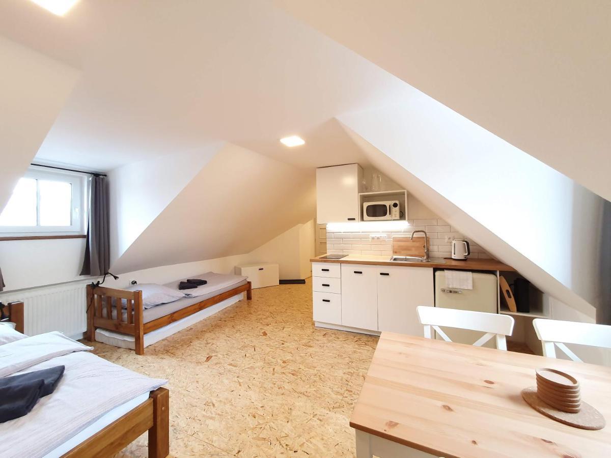 Apartmány U Muzea Horni Blatna Exterior foto