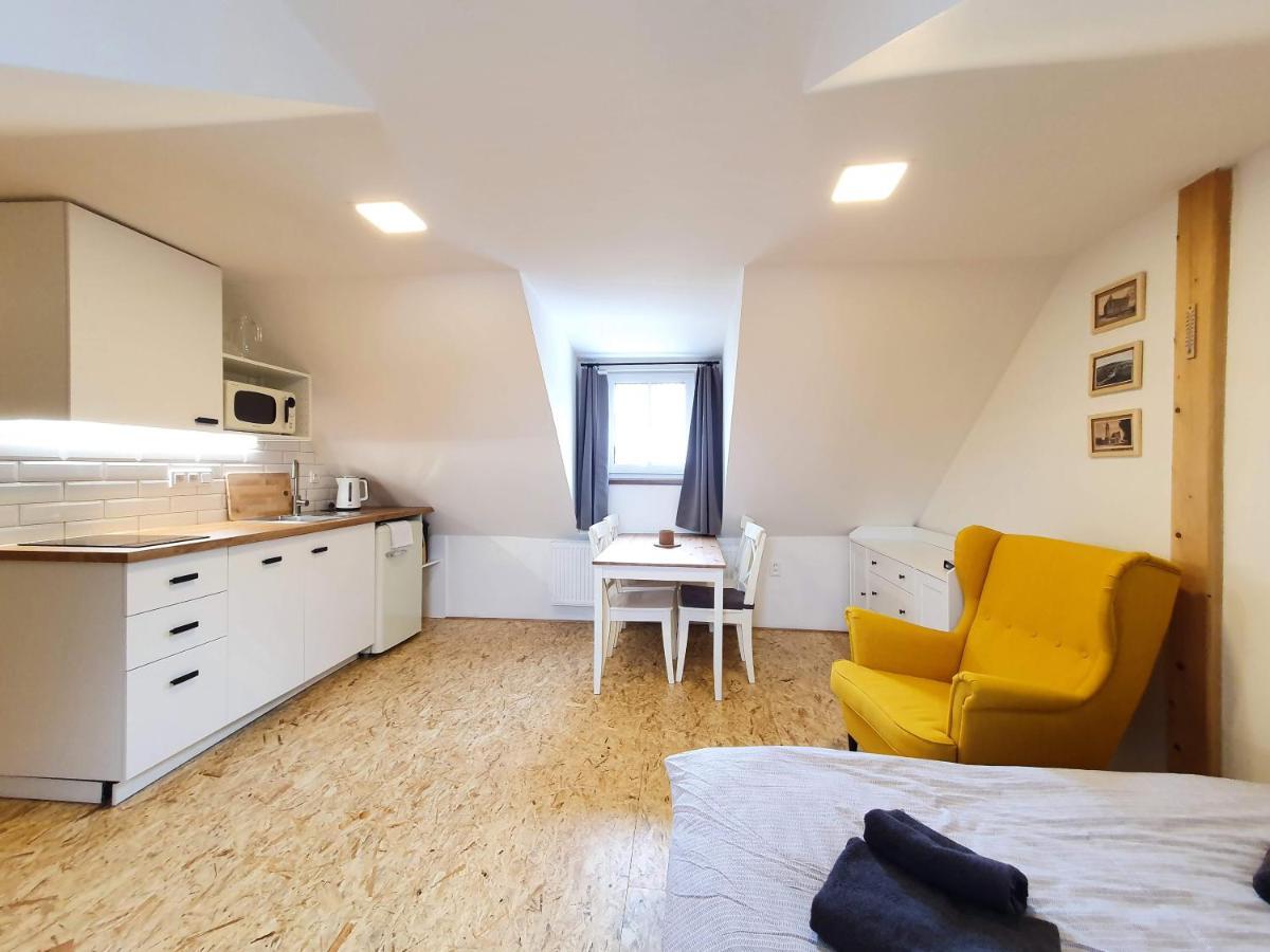 Apartmány U Muzea Horni Blatna Exterior foto